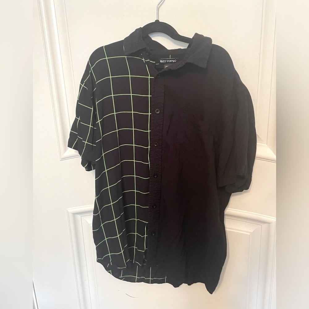 Checkered Short-Sleeve Shirt